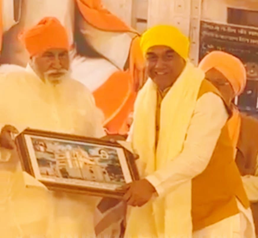 सांसद डॉ. राज ने रविदास जयंती के अवसर पर काशी में मत्था टेका
